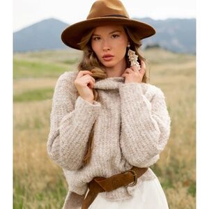 Joyfolie Kenzie Sweater in Oat Sz M Women